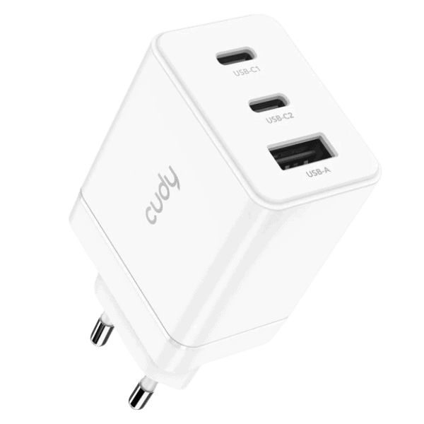 מטען קיר חכם GaN 67W עם שני יציאות USB-C ו-USB-A לטעינה מהירה ויעילה, תואם למכשירים רבים ומבטיח טעינה בטוחה ואמינה.
