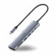 מתאם USB-C עם 7 יציאות כולל HDMI 4K וטעינה 100W, מתאים לחיבור מגוון מכשירים ומסכים. פתרון נייד ונוח לעבודה ולבידור עם תמיכה באיכות גבוהה.