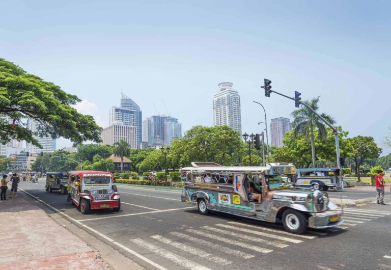Jeepneys i Manila