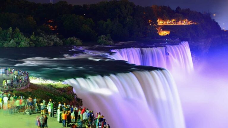 Hvor Rejser Vi På Eventyrrejse. Niagara Falls, Canada