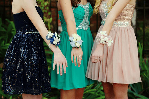 From Mini To Maxi: The Ultimate Guide To Short And Long Prom Dresses