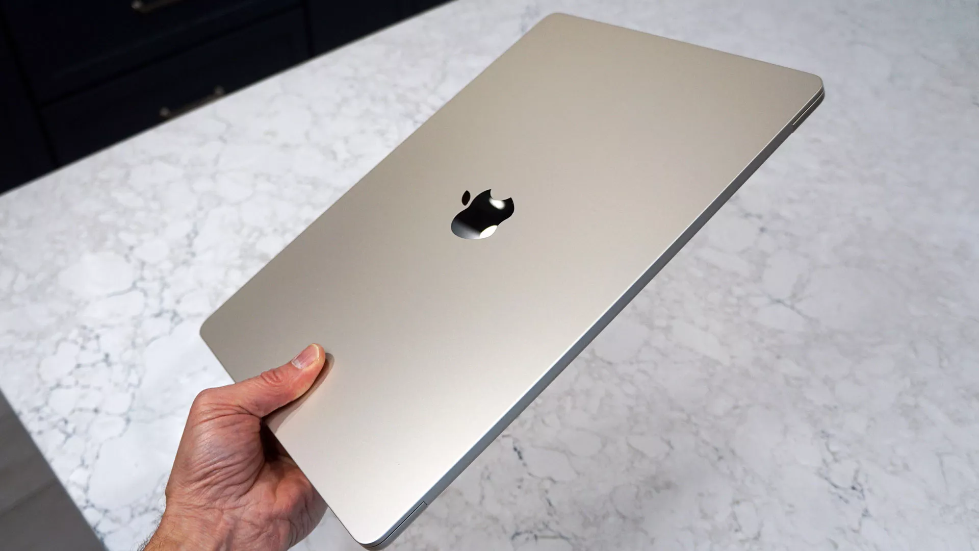 Dissecting The Macbook Air 15-Inch: A Disappointing Teardown