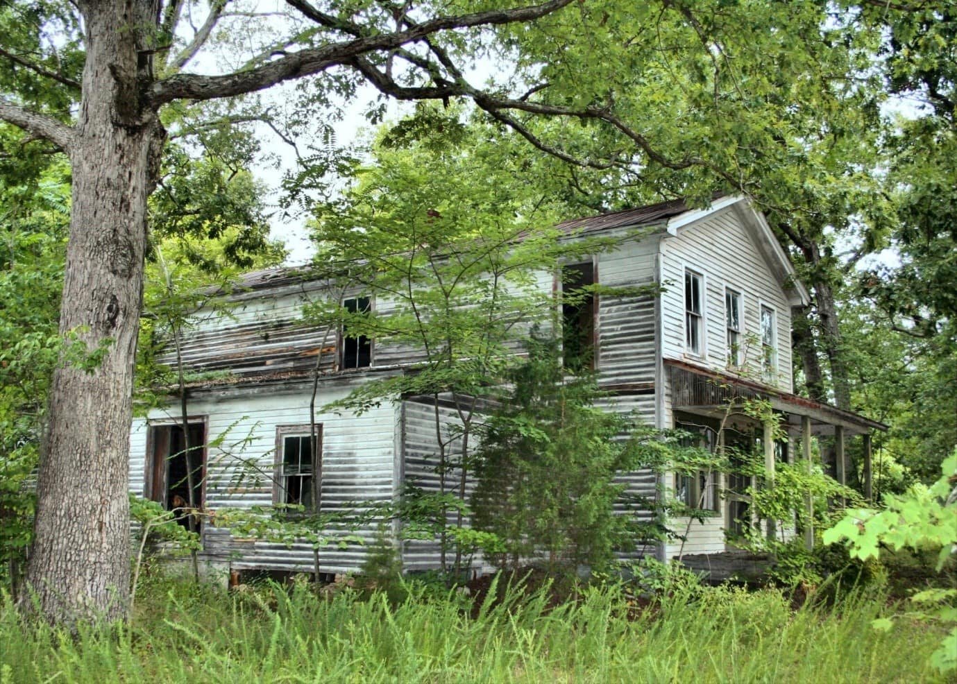 5 Tips And Tricks To Make Cleaning A Neglected House Easier