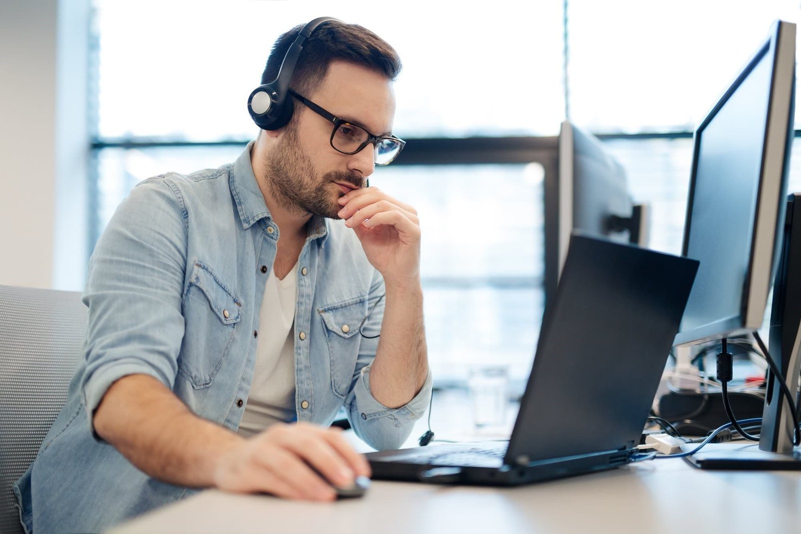 Top 10 Questions To Ask Before Hiring Remote It Support Services