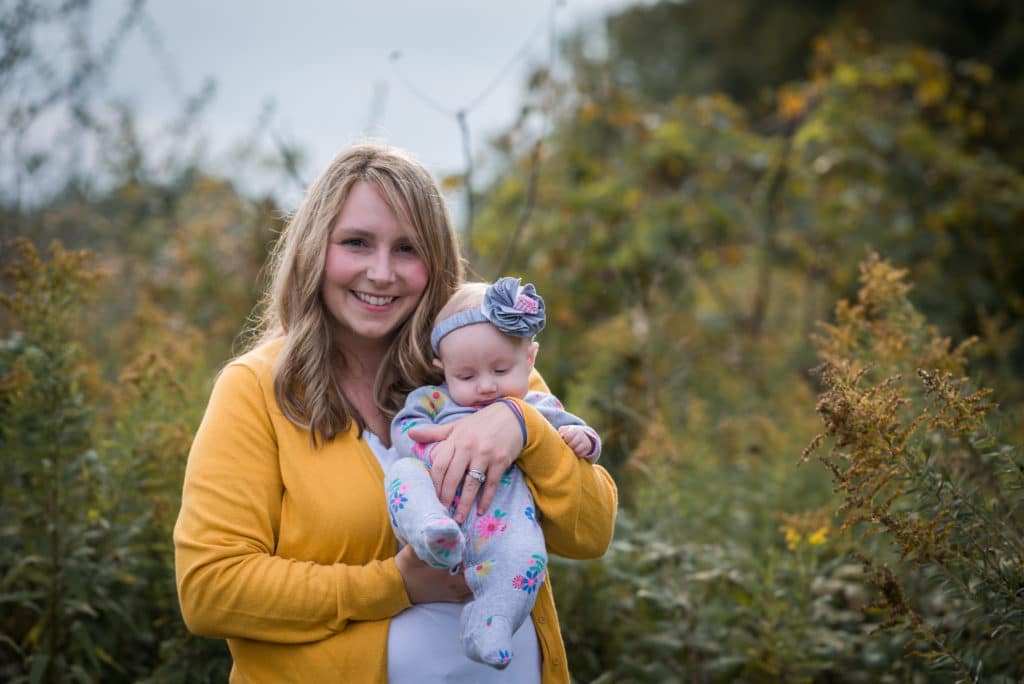 Fall mini sessions at Metea County Park in Fort Wayne, Indiana. Fort Wayne photographer Kasey Wallace Photography