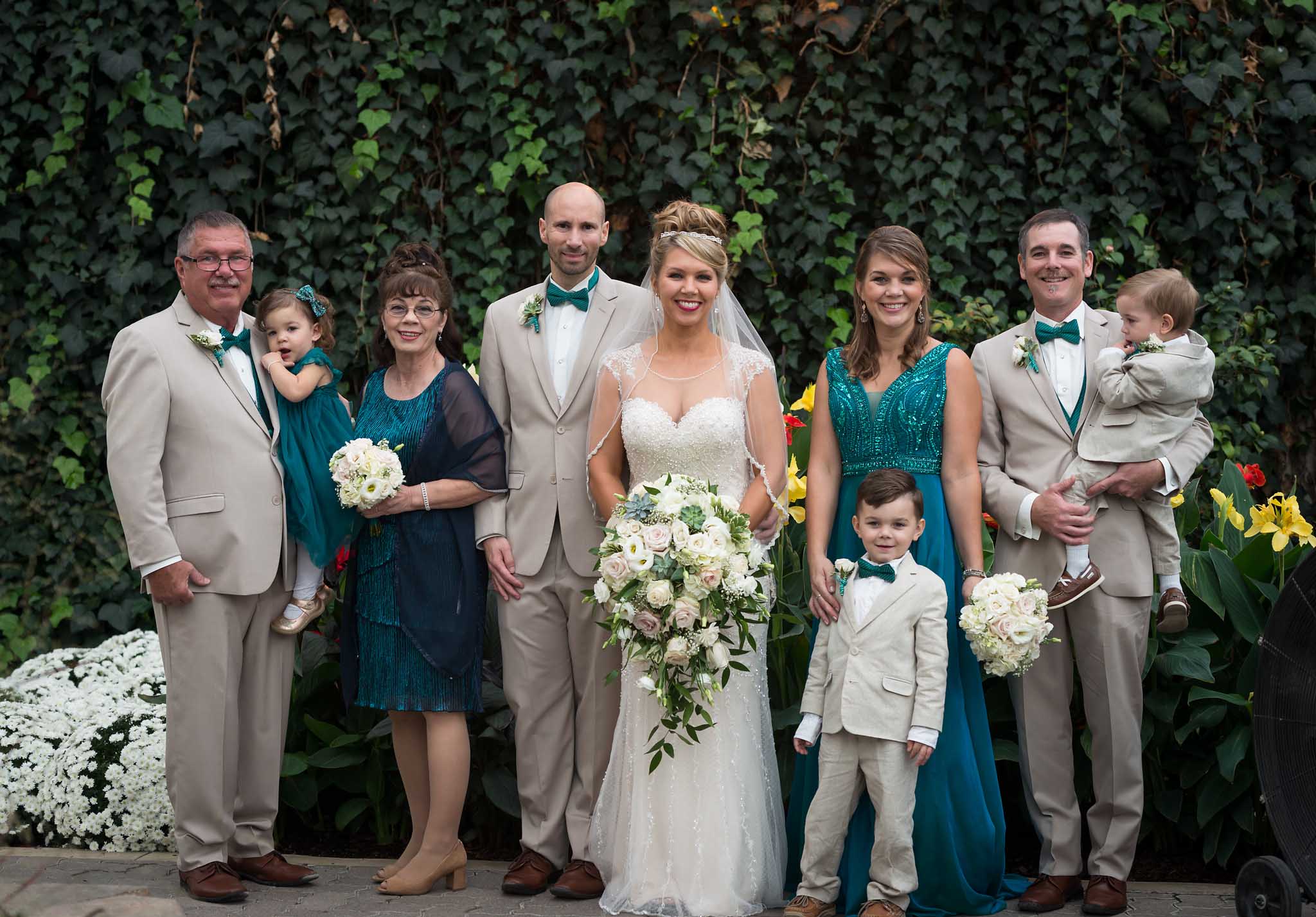 Wedding photography at the Foellinger-Freimann Botanical Conservatory in downtown Fort Wayne, Indiana by Kasey Wallace Photography