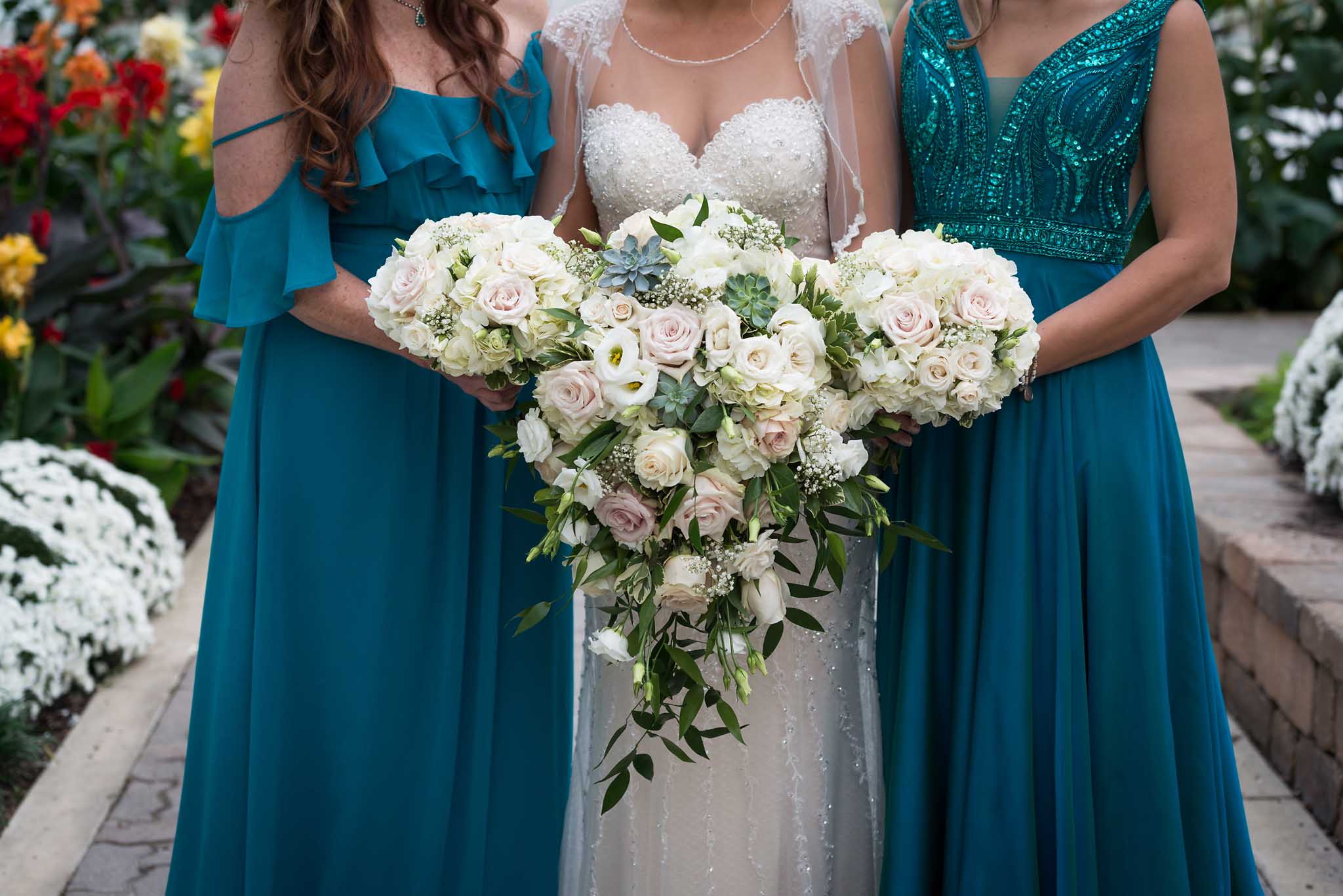 Wedding photography at the Foellinger-Freimann Botanical Conservatory in downtown Fort Wayne, Indiana by Kasey Wallace Photography