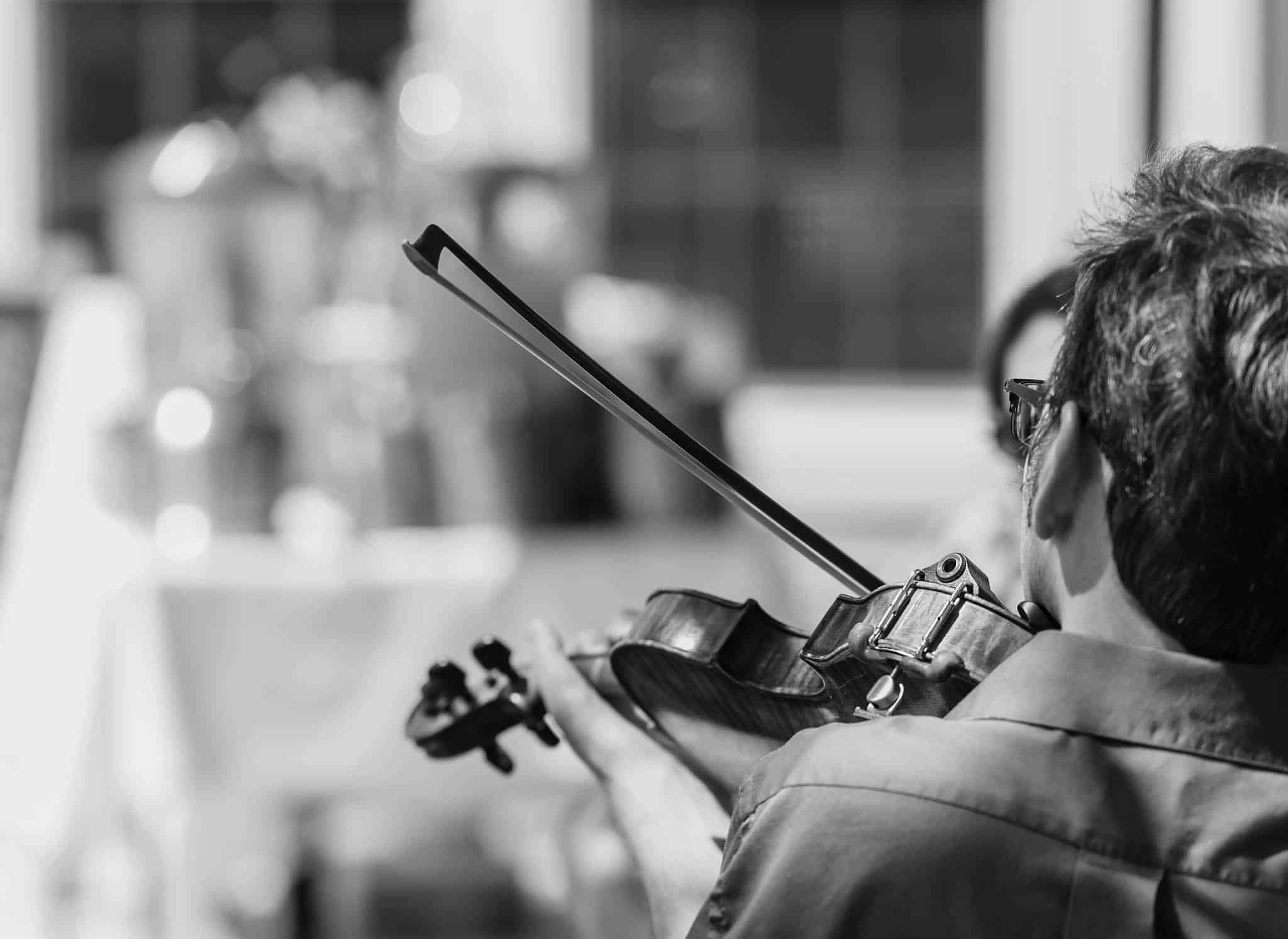 Intimate summer wedding at Clear Lake, Indiana wedding photography by Kasey Wallace Photography