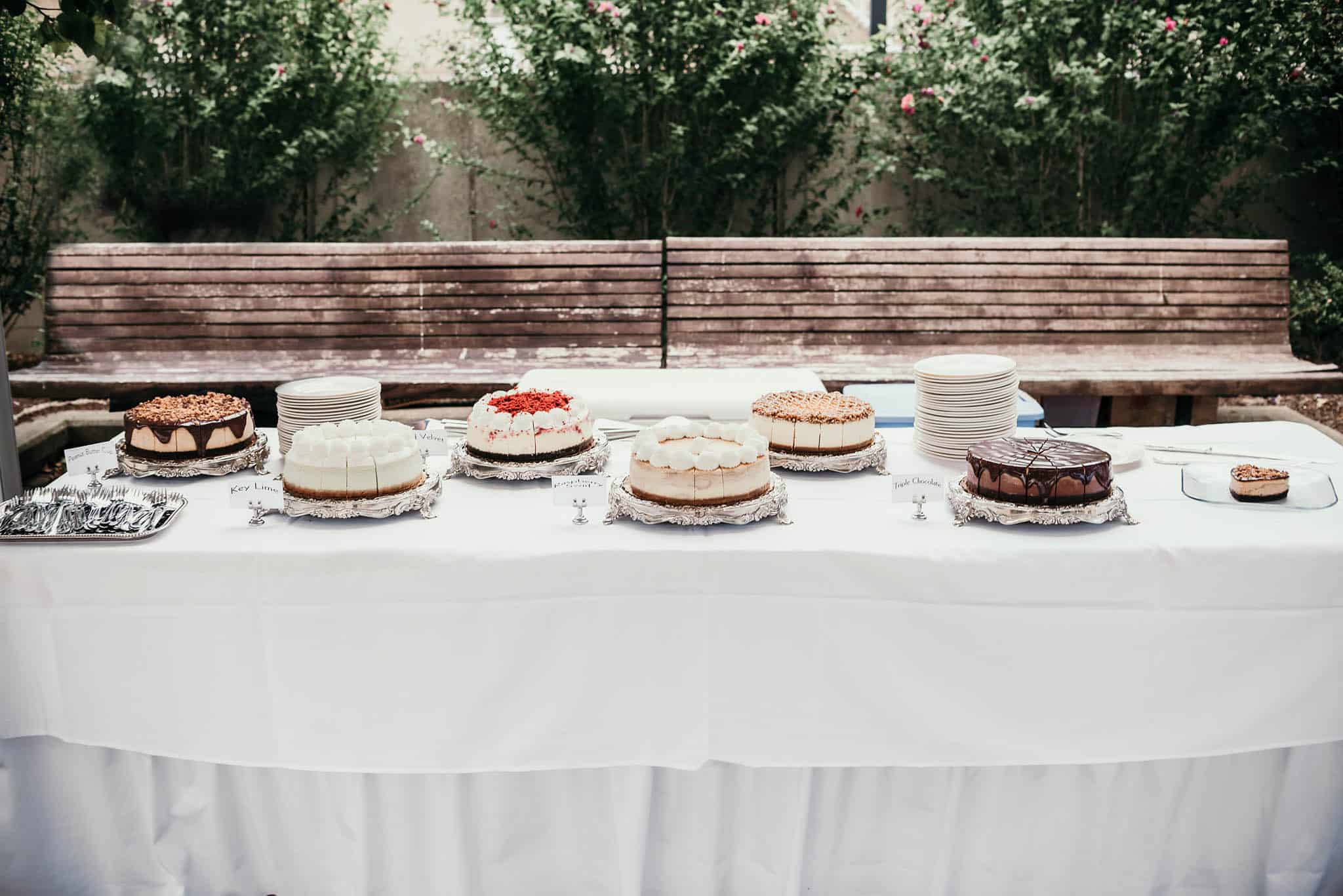 Art Deco inspired summer wedding at the Foellinger-Freimann Botanical Conservatory in Fort Wayne, Indiana by Kasey Wallace Photography