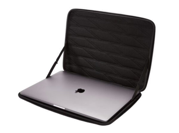 Ochronna etui Thule Gauntlet 4 na MacBook Pro 16" - obrazek 6