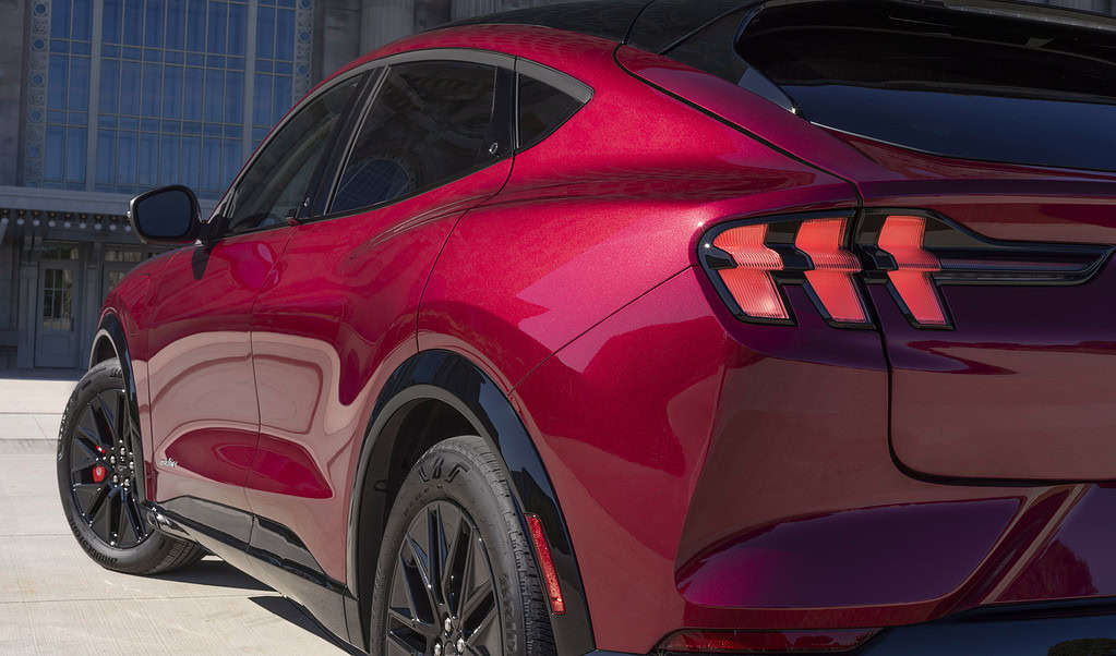 2025 Ford Mustang Mach-E