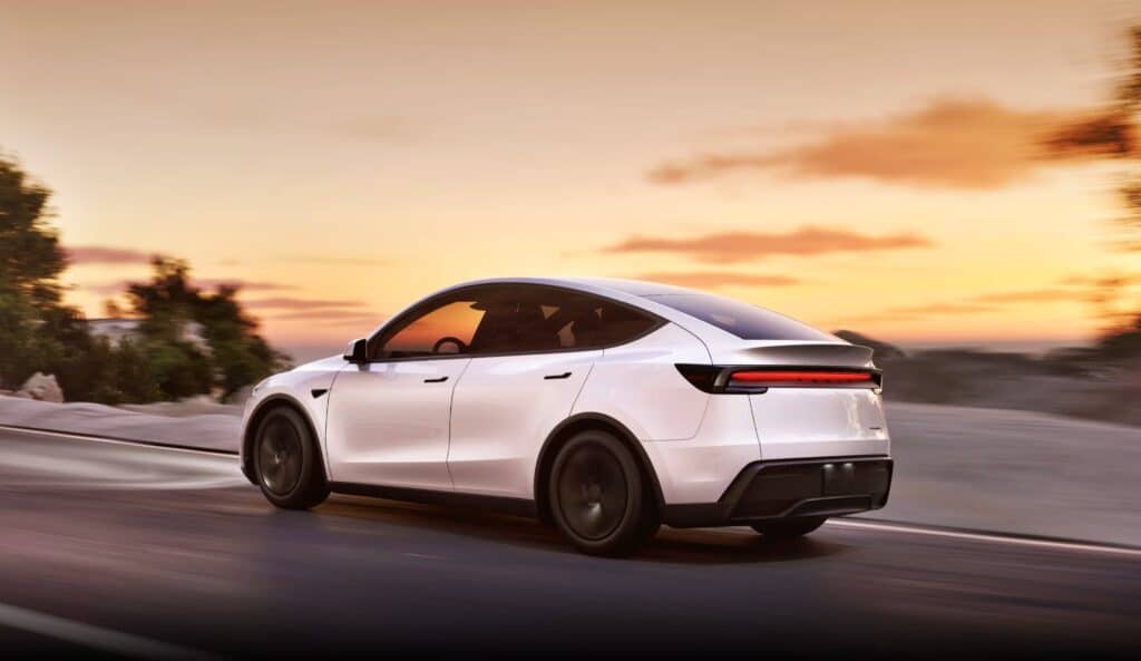 2025 tesla model y