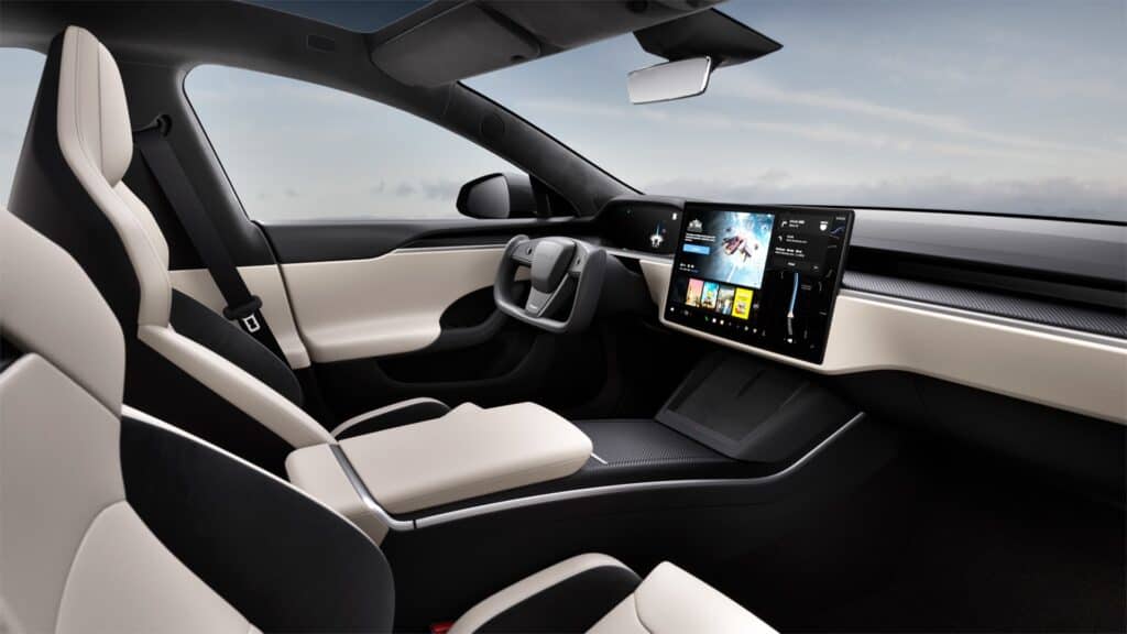 Tesla Model S Int