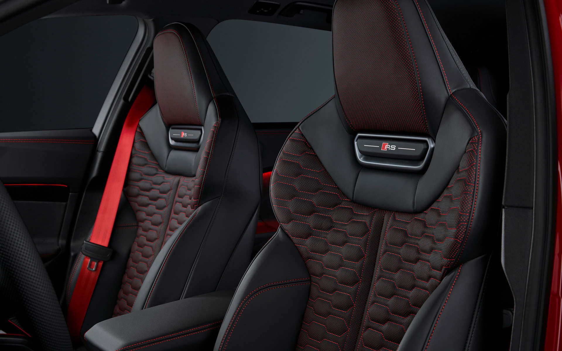 Audi RS 5 Avant Interior