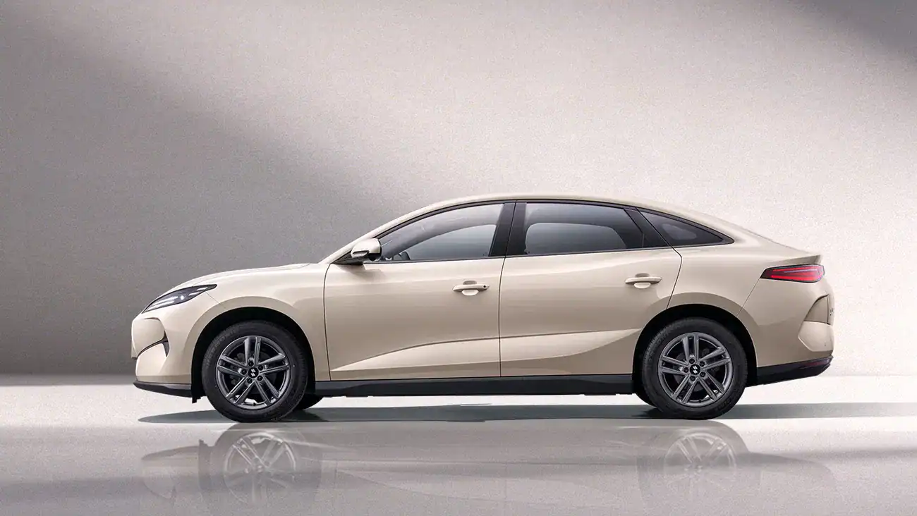 BYD Linghui e7 EV Side