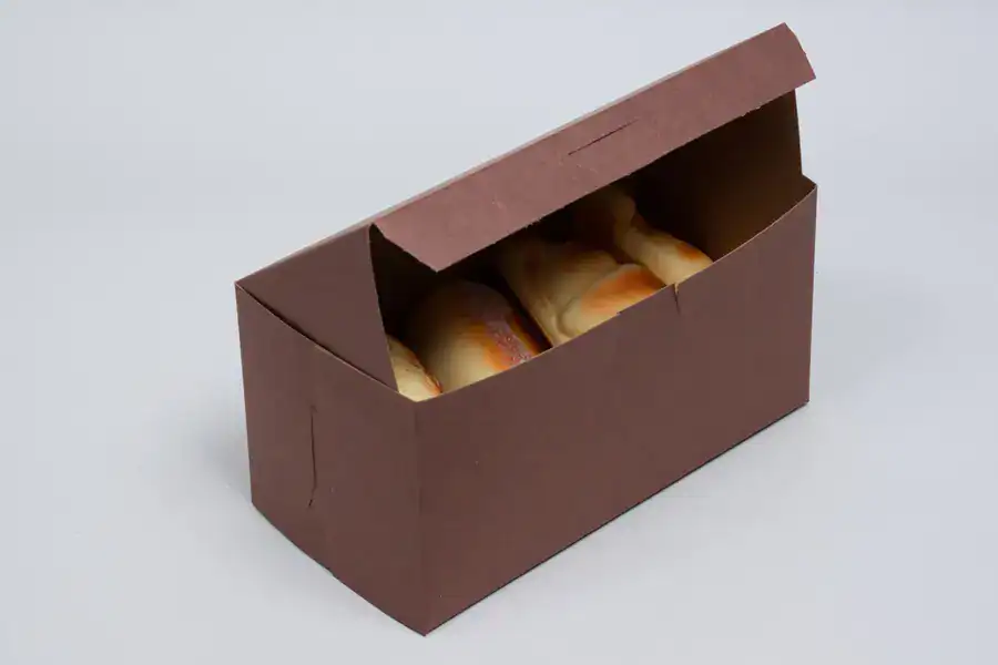 Secure 8x4x4 cupcake packaging with lock corner closure.