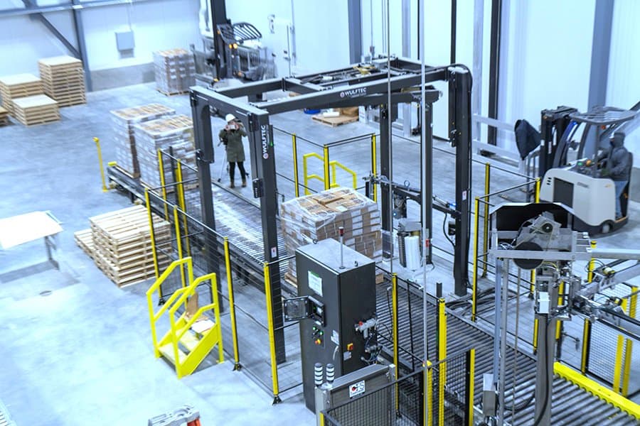 Automated pallet handling system for efficient logistics.