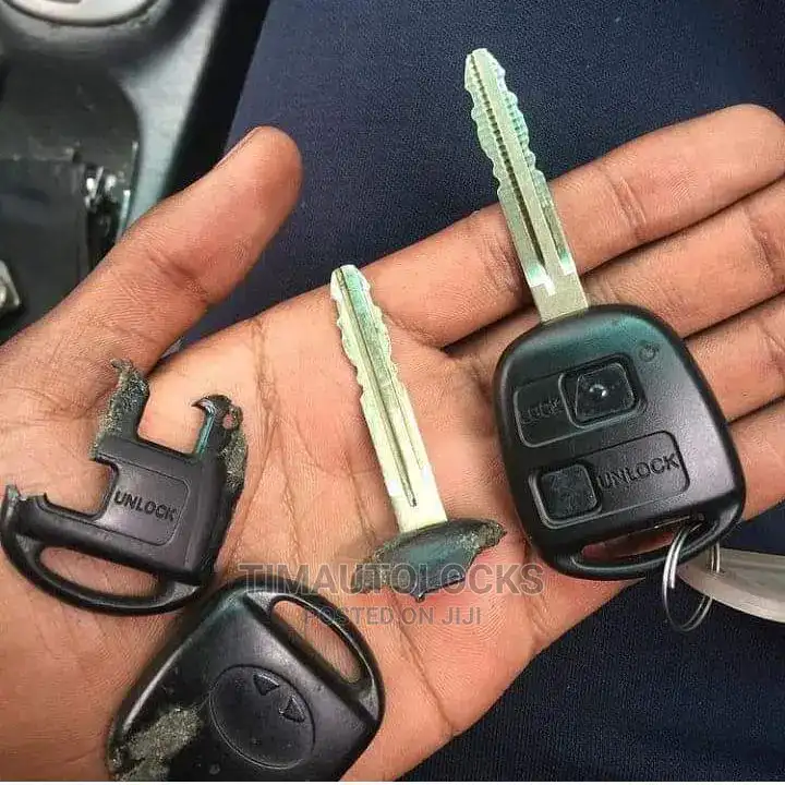 Toyota Chaser broken key shell missing immobiliser chip
