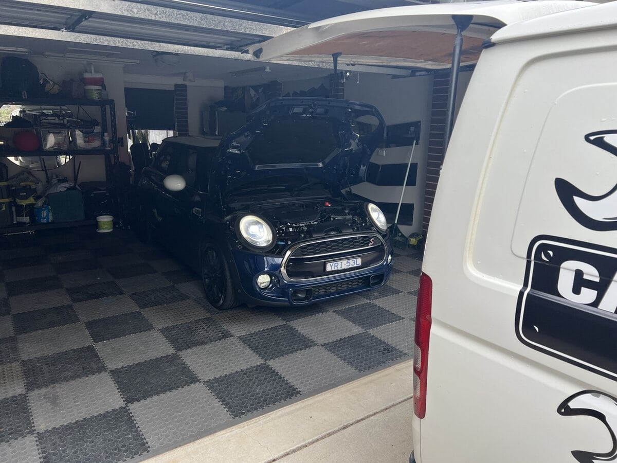 MINI yearly basic service in Casey, Canberra