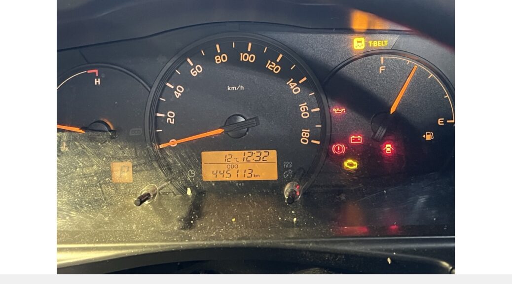 toyota hiace service