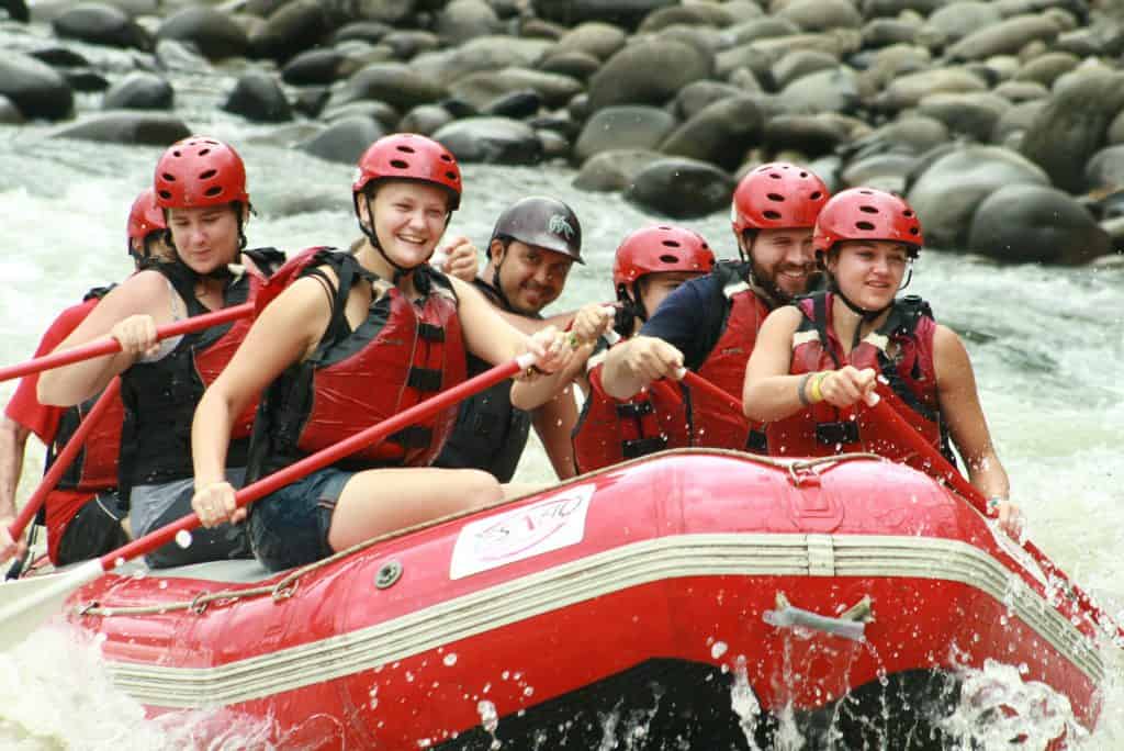 Whitewater Rafting Class 3-4 Río Sarapiquí