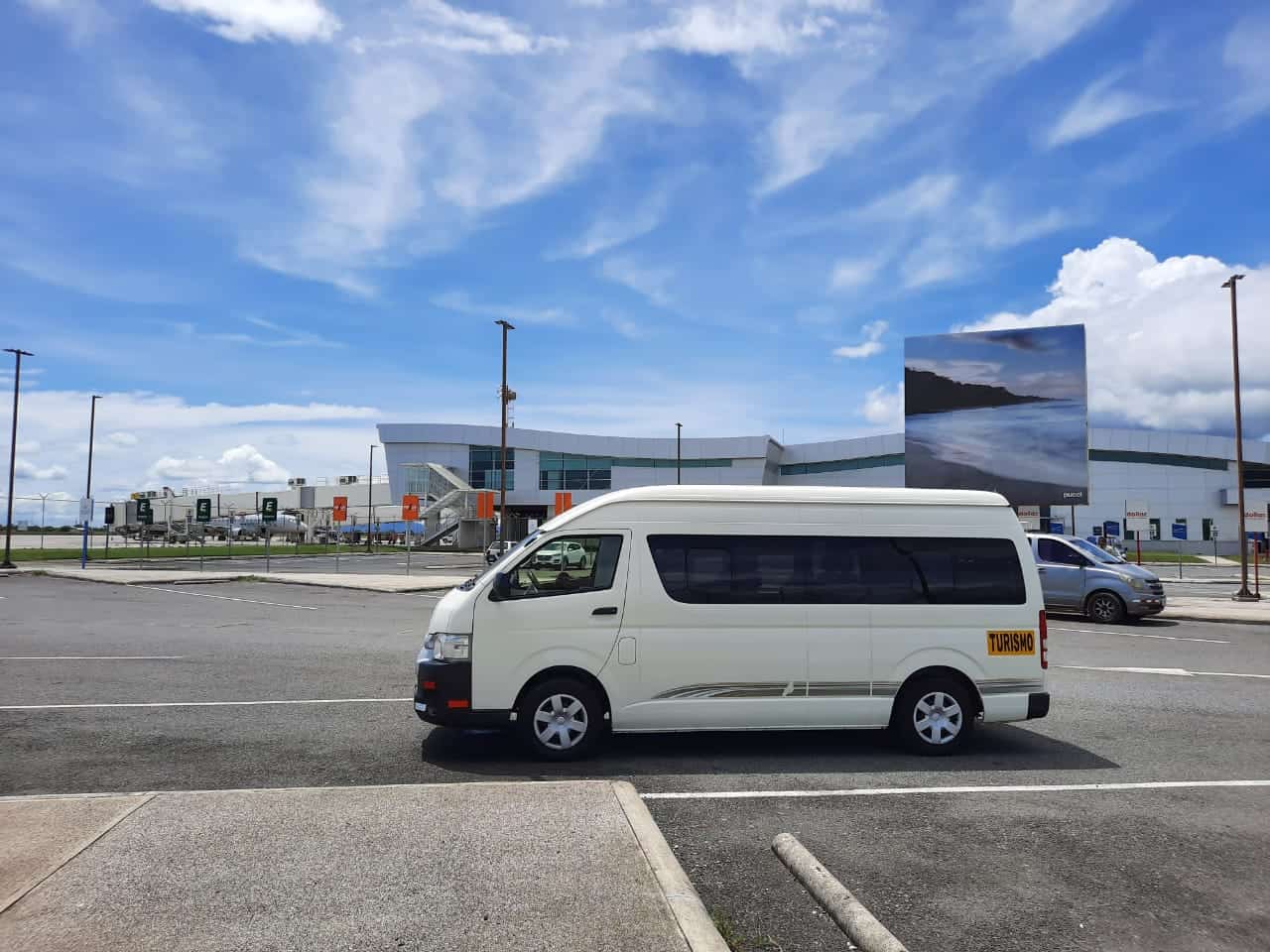 Airport Transfer to RIU Guanacaste Hotel