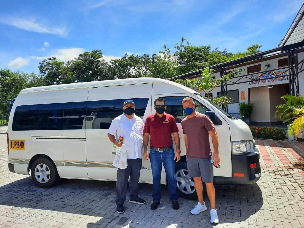 Airport to Las Catalinas Hotel