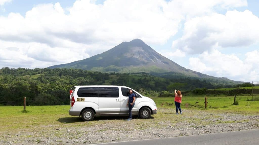 costa rica airport shuttle