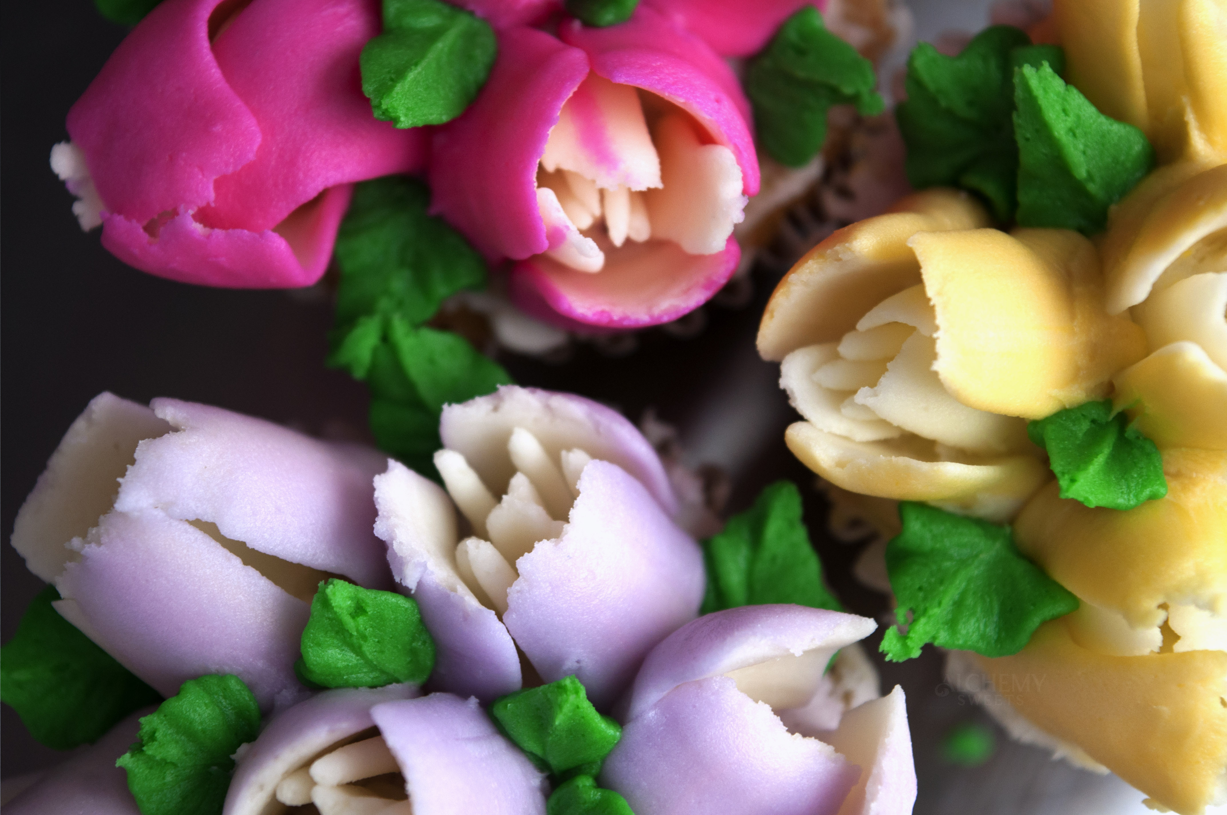 How to Pipe Buttercream Tulips with Russian Piping Tips