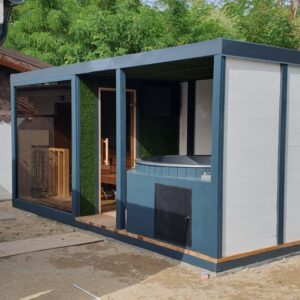 Sauna panoramica cu ciubar din fibra de sticla si acoperis