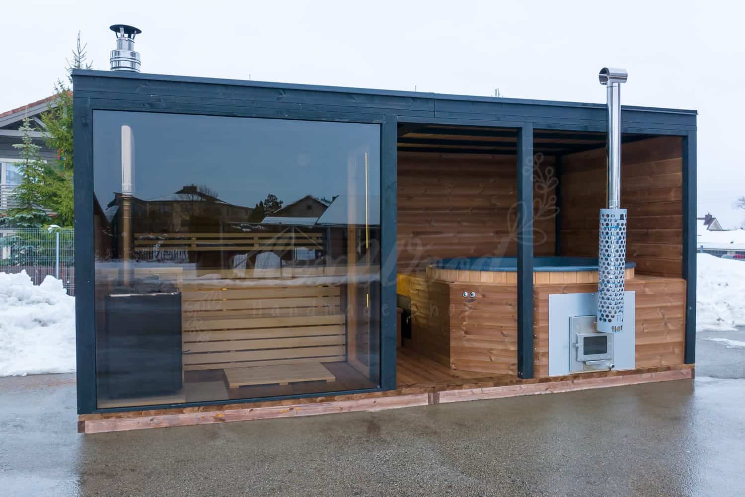 Combinatie sauna si cada cu hidromasaj