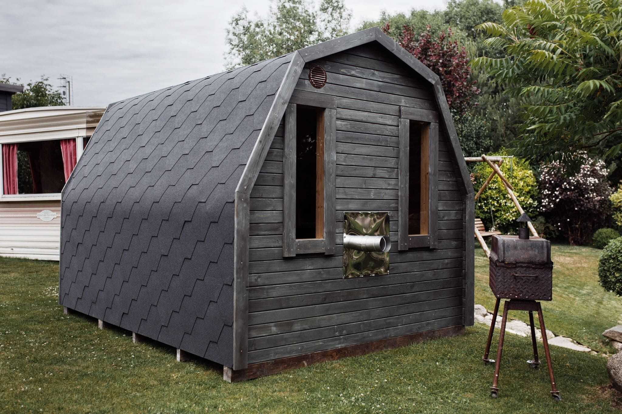 Sauna tip iglu din lemn cu soba electrica sau pe lemne