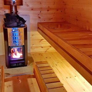 Sauna pod spatioasa cu soba sau incalzitor electric