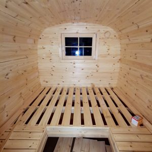 Bus de camping 2.3x3.0m cu design rustic din lemn
