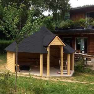 Foisor cu Gratar 16.5 m pentru gradina sau curte