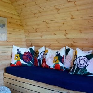 Butoi de camping de lux cu doua camere si detalii premium