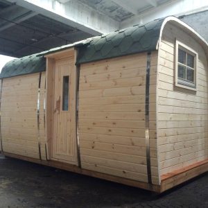 Bus de camping 2.3x3.5m din lemn de pin sau Thermo wood