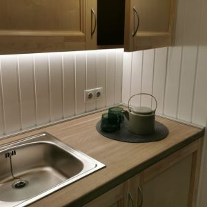 Casa modulara de lux mica cu design minimalist si structura robusta