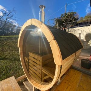 Sauna tip butoi cu doua ferestre termopan fata-spate