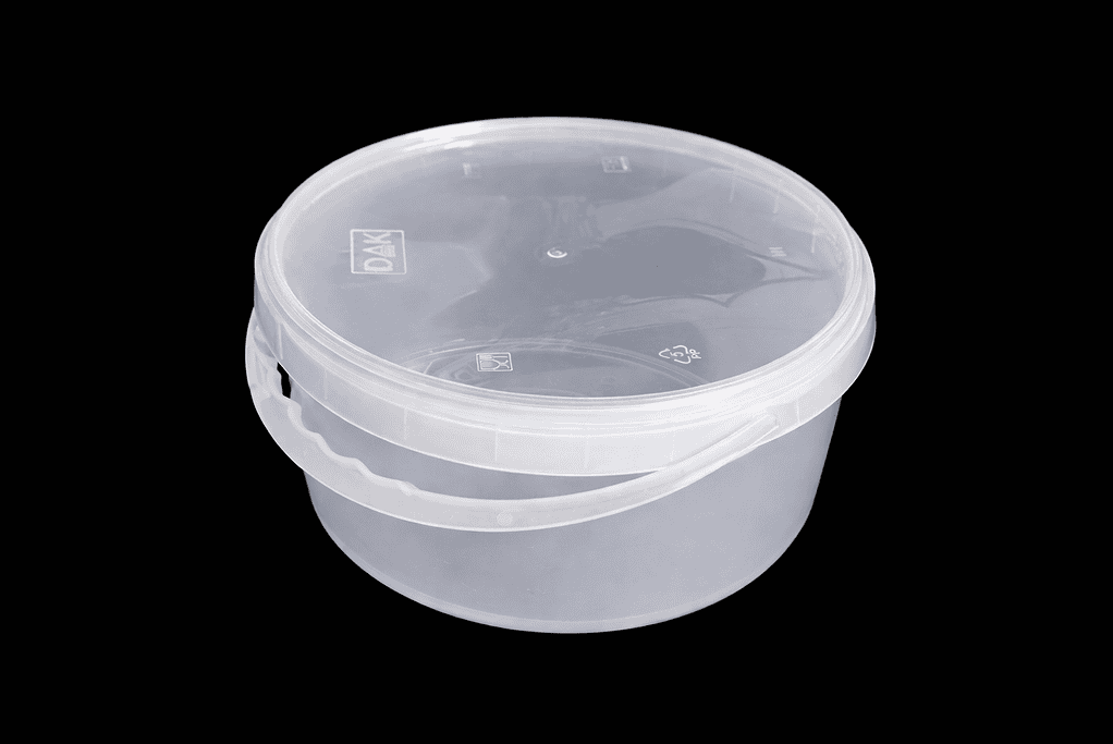 Clear plastic round bucket with lid, 3200 ml capacity for food storage or mixing.