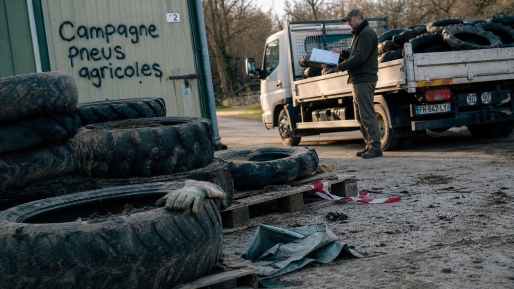 Collecte pneus usagés agricoles : gratuité, quotas et inscription sans mauvaise surprise