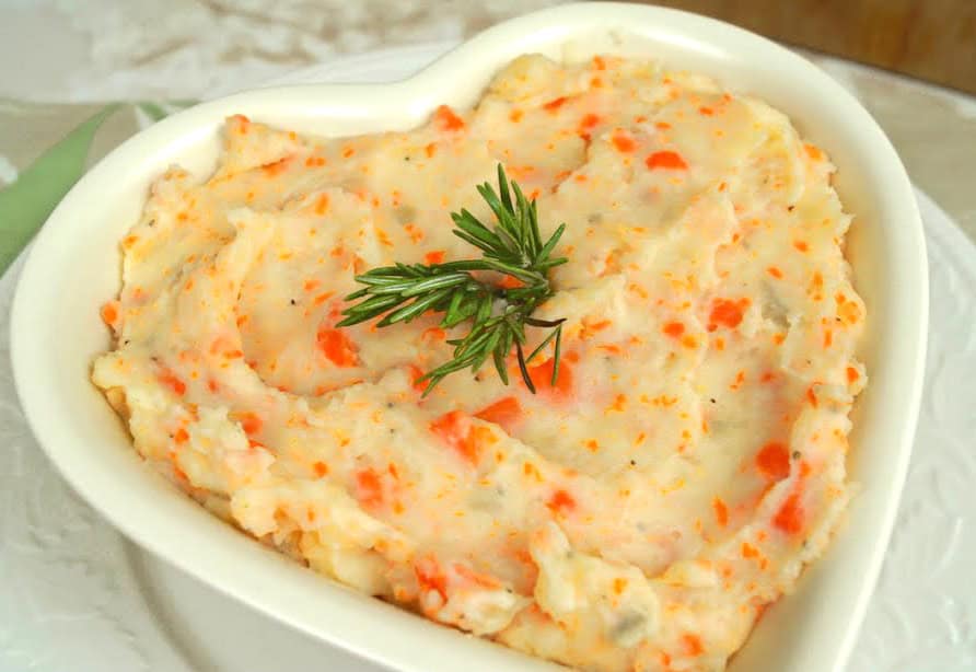 ¿Qué puede comer un bebé de 6 meses? Recetas caseras y seguras para empezar