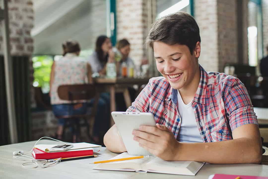 Aprende-algo-nuevo-cada-día-las-mejores-apps-gratuitas-al-alcance-de-tu-mano-(1)
