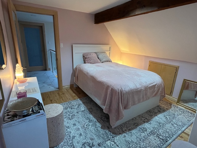 Rose Quartz Room