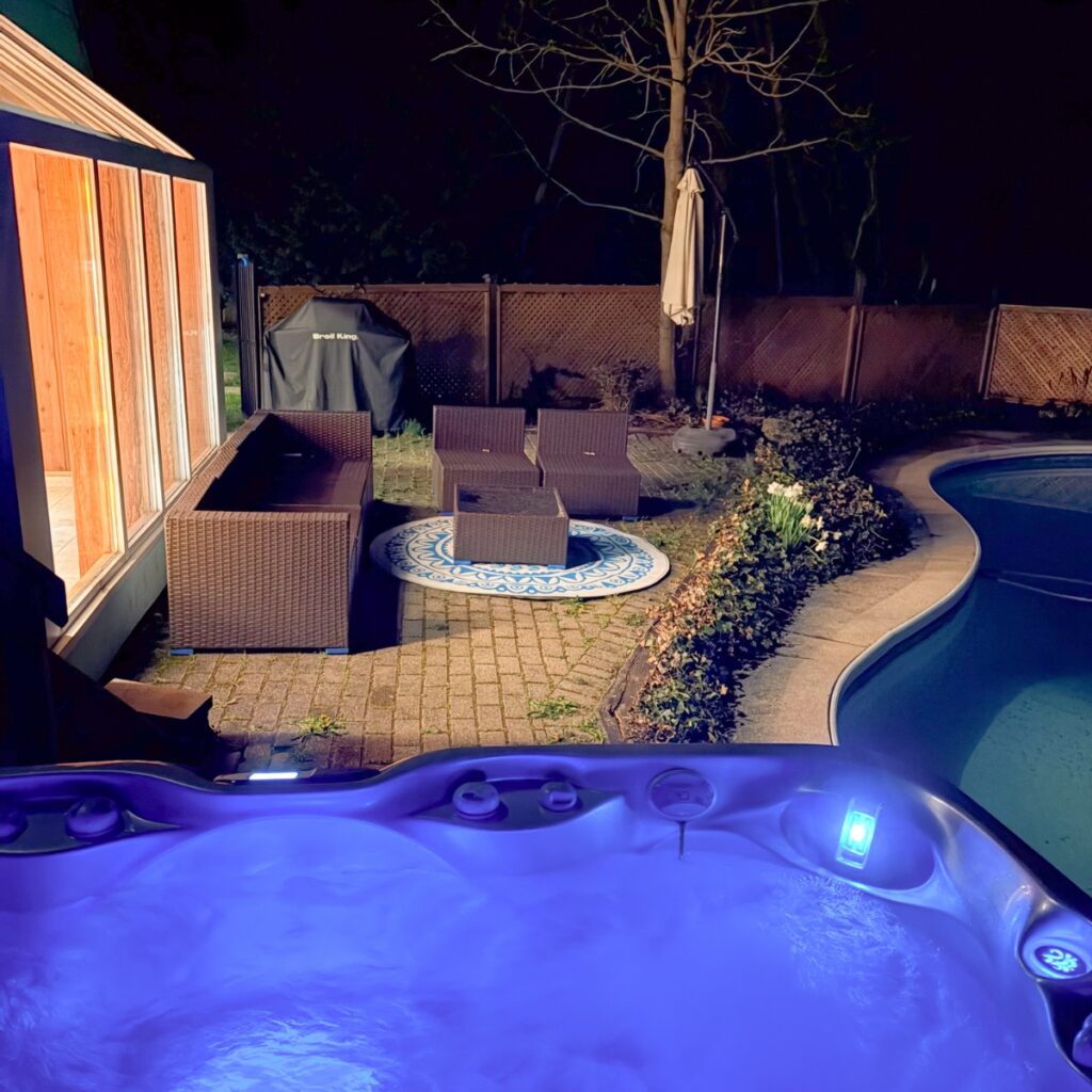 Hot tub in Elora, Ontario