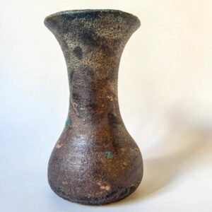 curvy noir vase
