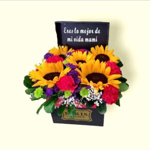 Ramo de flores con girasoles, claveles rosas, crisantemos morados y verdes, arreglos de condolencias en caja con mensaje personalizado, flores a domicilio en Nezahualcóyotl.