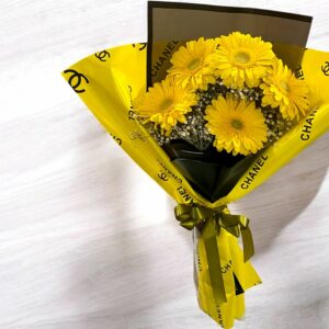 Alemlias flores, ramo de gerberas amarillas estilo elegante, con flores a domicilio en Nezahualcóyotl, arreglos florales en Nezahualcóyotl, flores para cumpleaños y eventos.