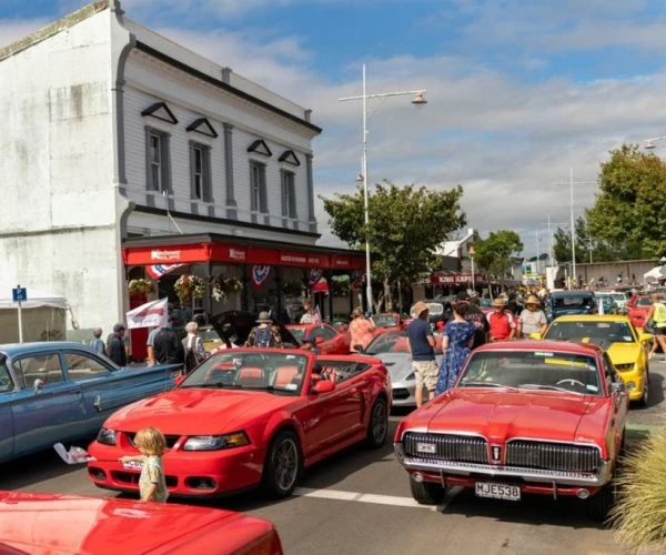 Americarna Waitara & Inglewood - © Ricky Malcolm