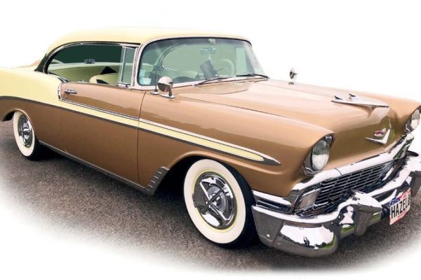 Vintage classic car at Americarna event, showcasing American muscle cars.